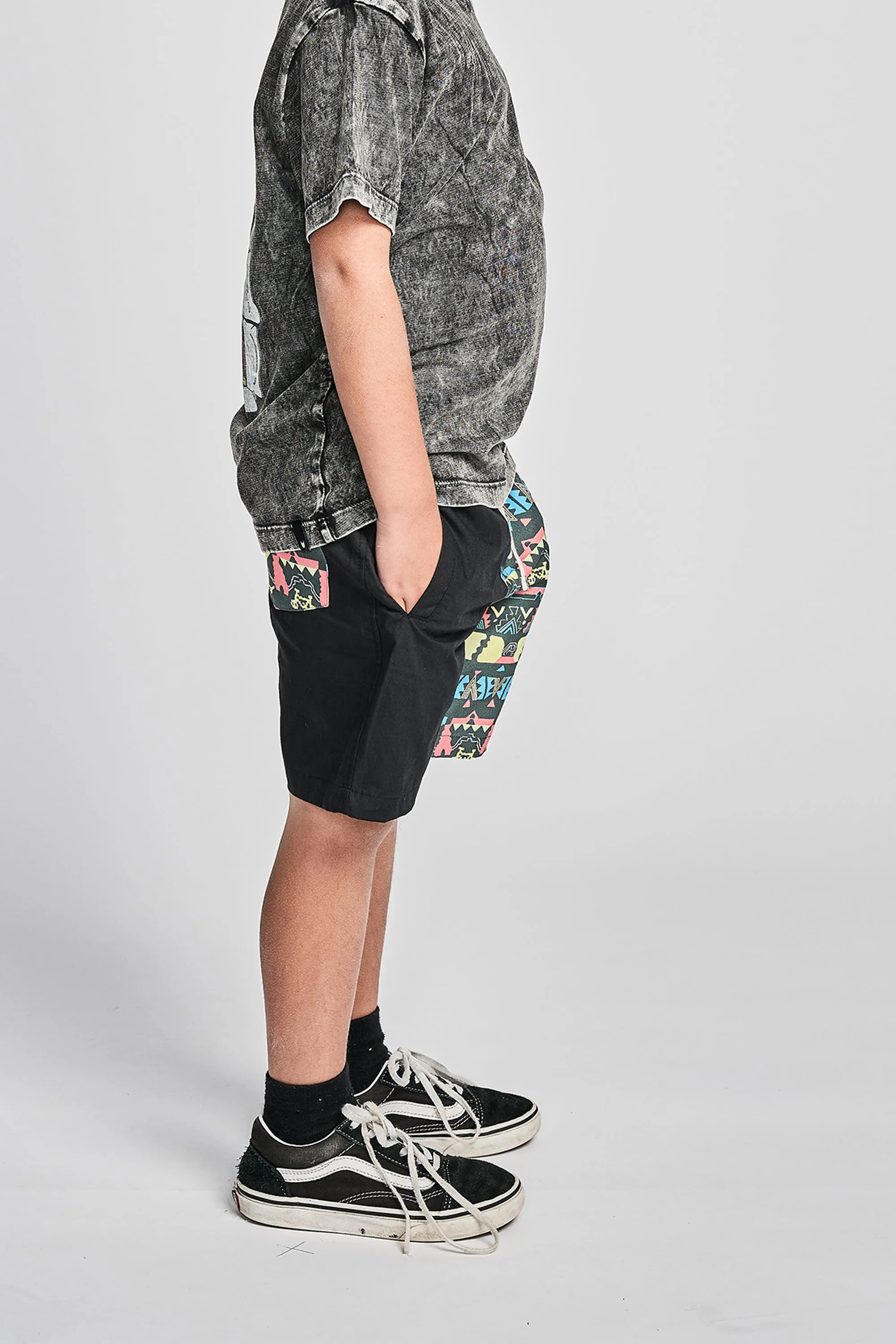TRIBE SHORT